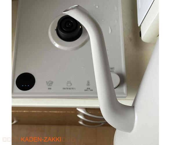 LOWYA(ロウヤ)の電気カフェケトル「カフェケトル カラランド FHN6J-SDTLW」の注ぎ口