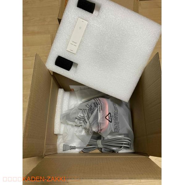 UWANT 布団クリーナーの箱を開封